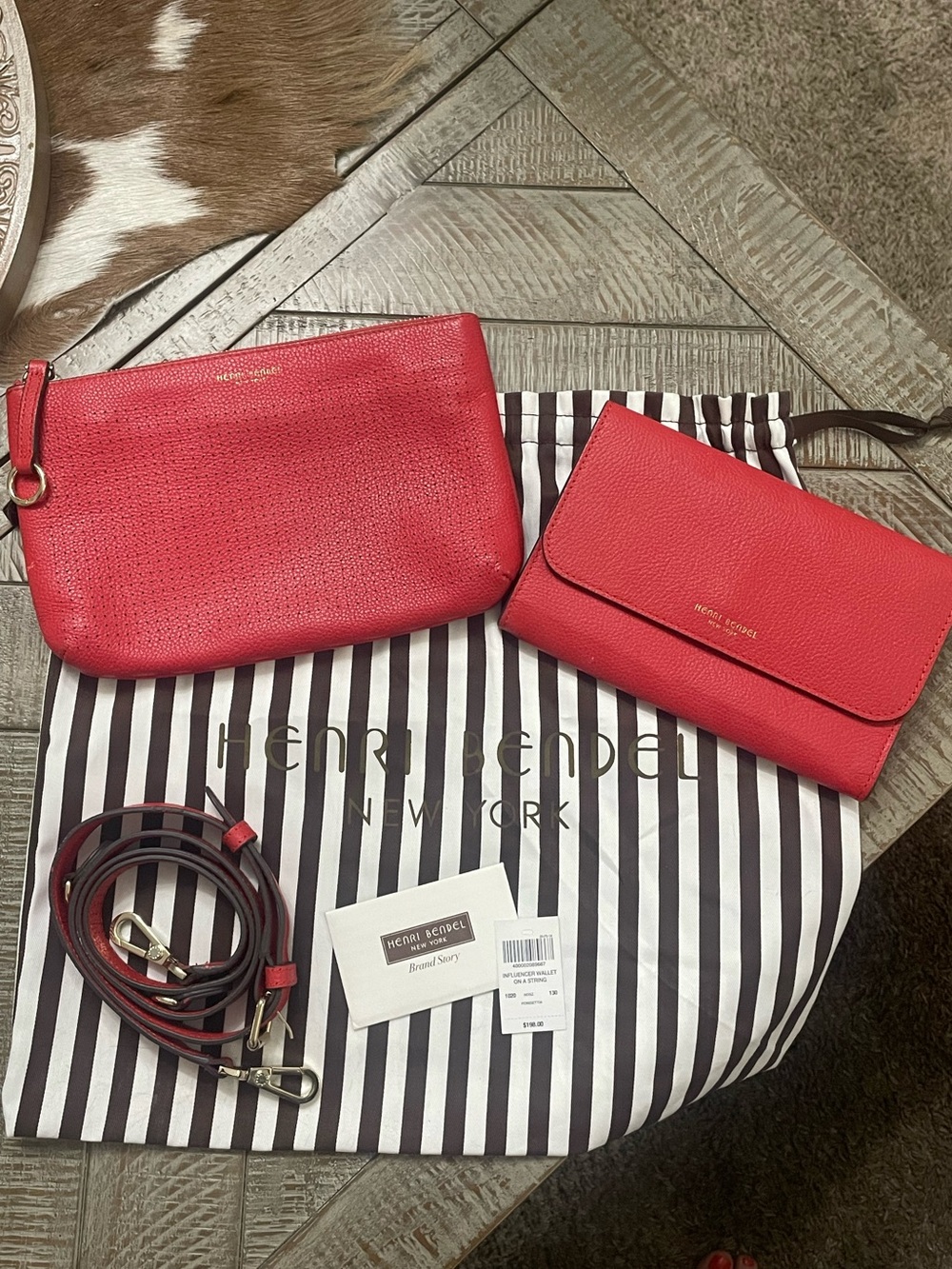 Henri Bendel Influencer Wallet on a String